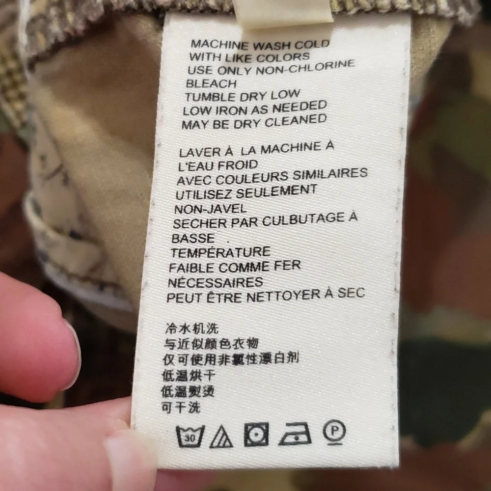 Anthropolgie Size 28 Camouflage Cargo Pants